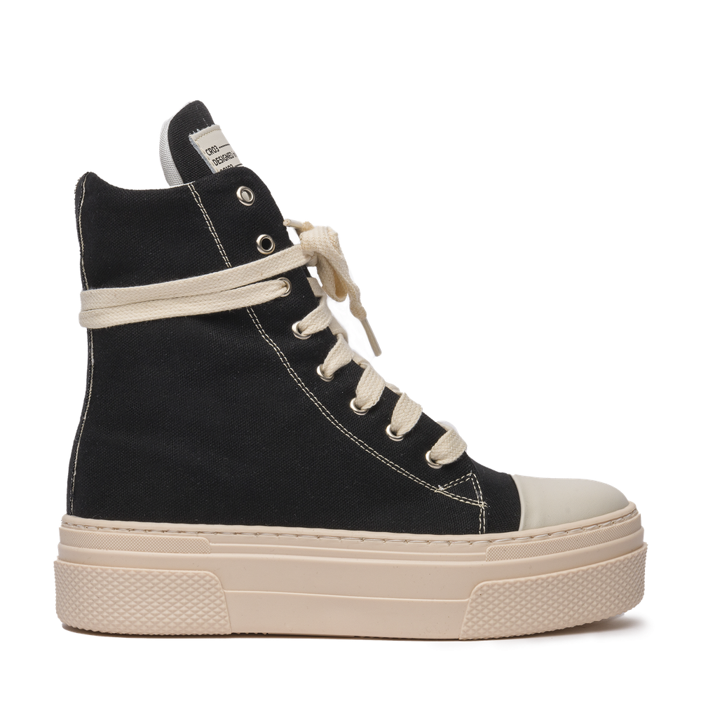 CALIPSO – Classic Black Canvas