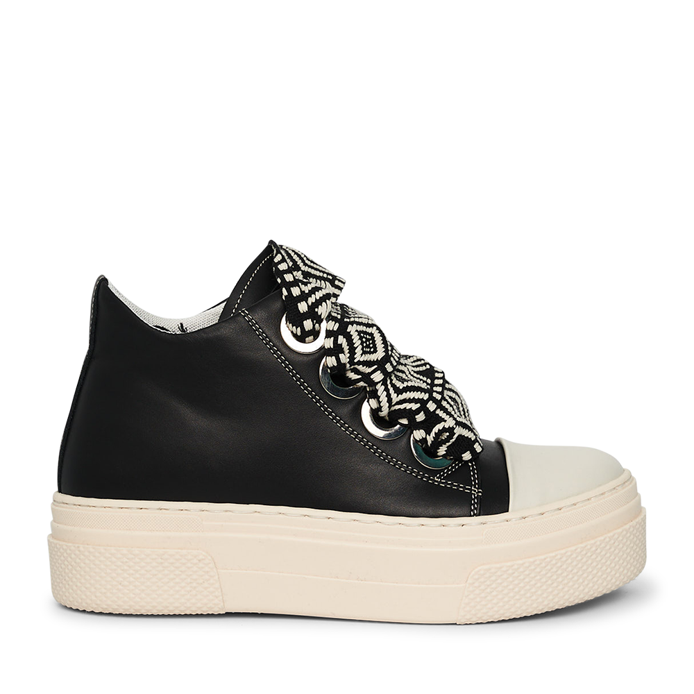 CALIPSO 200 – Rhombuses Laces