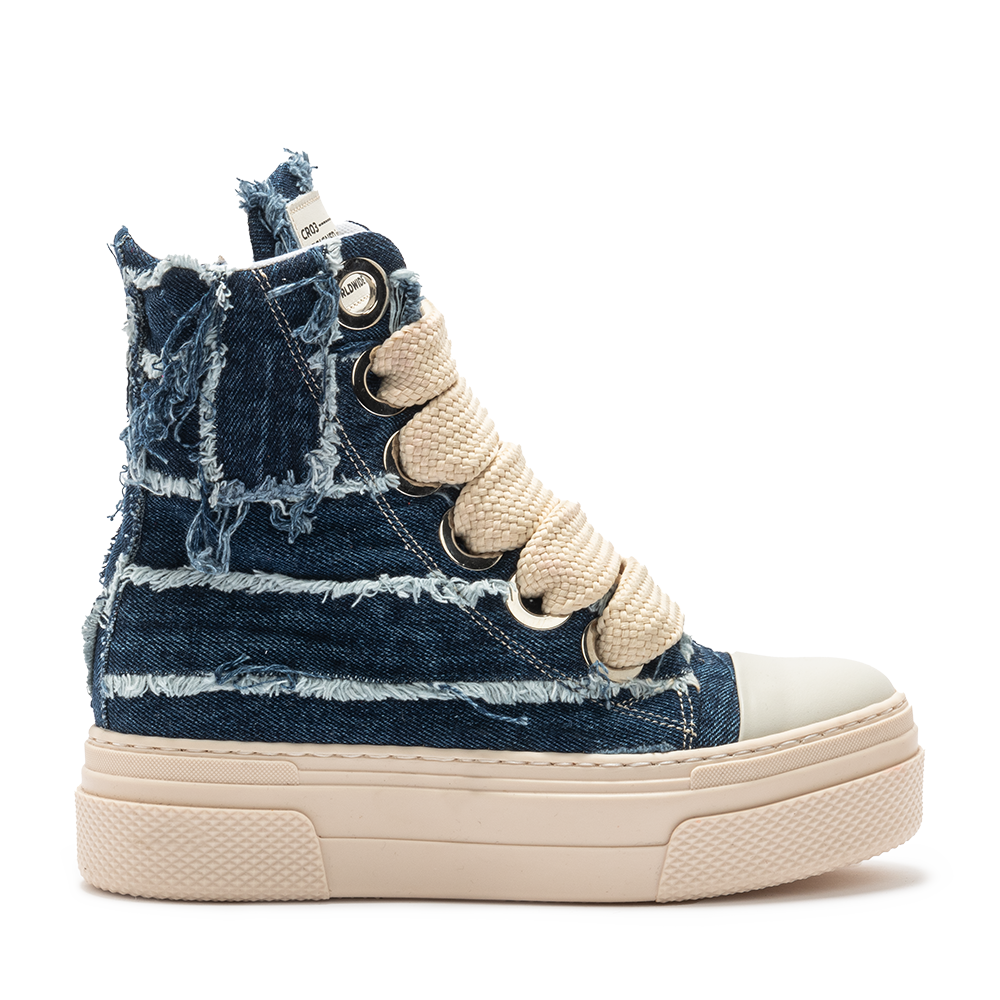 CALIPSO 300 DESTROYED – Blue Jeans 1 CALIPSO 300 DESTROYED – Blue Jeans